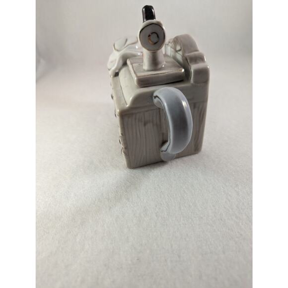 China Porcelain Decor Sewing Trinket Box Teapot.Size 4" X6" X 2.5"Beige/Blue - Picture 6 of 8